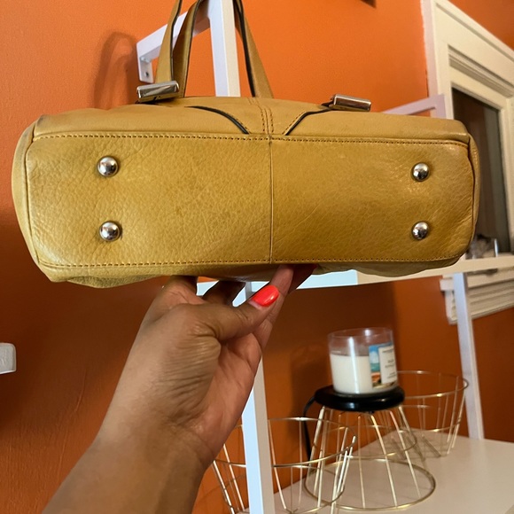 B. MARKOWSKY Mustard Colored Shoulder Tote (EUC) - Picture 3 of 15